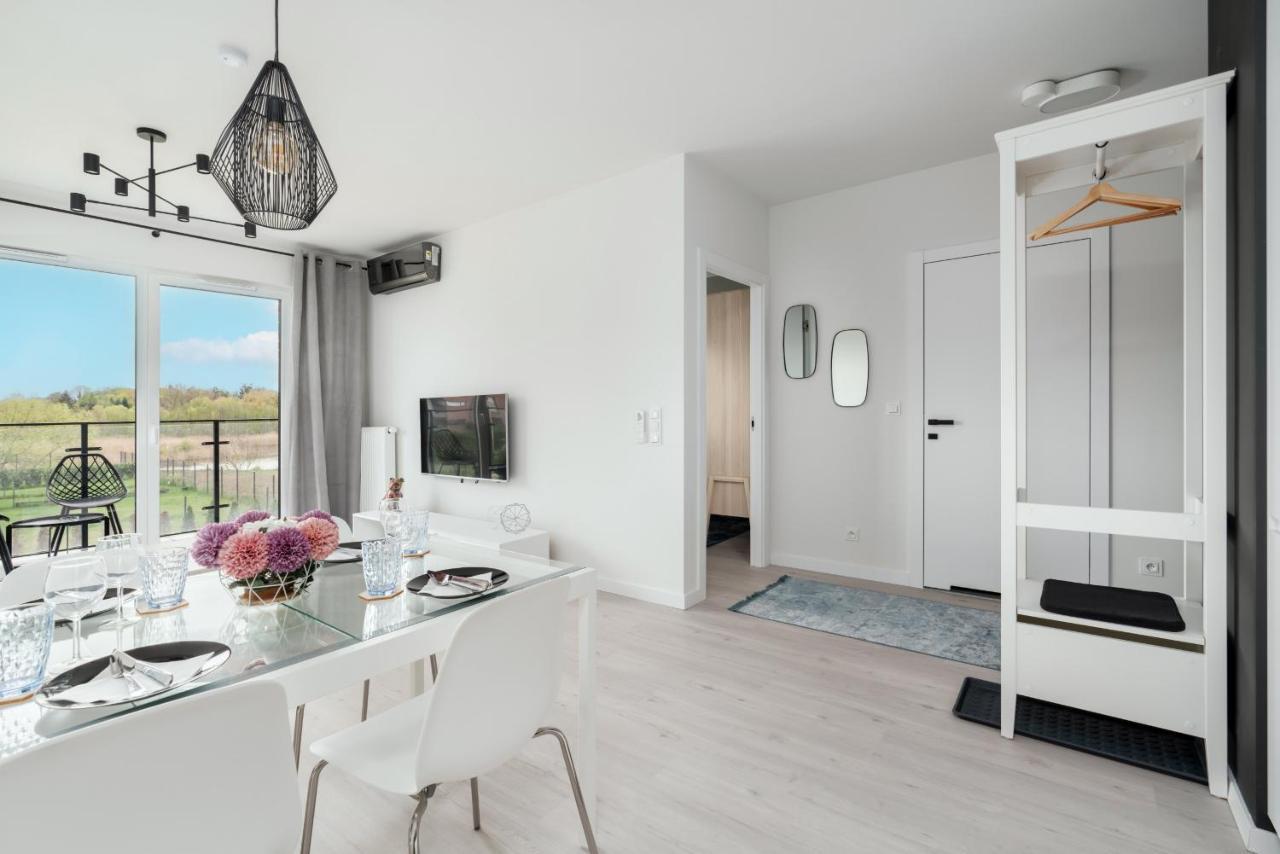 Stara Cegielnia Lake View Apartment By Renters Prestige بوزنان المظهر الخارجي الصورة