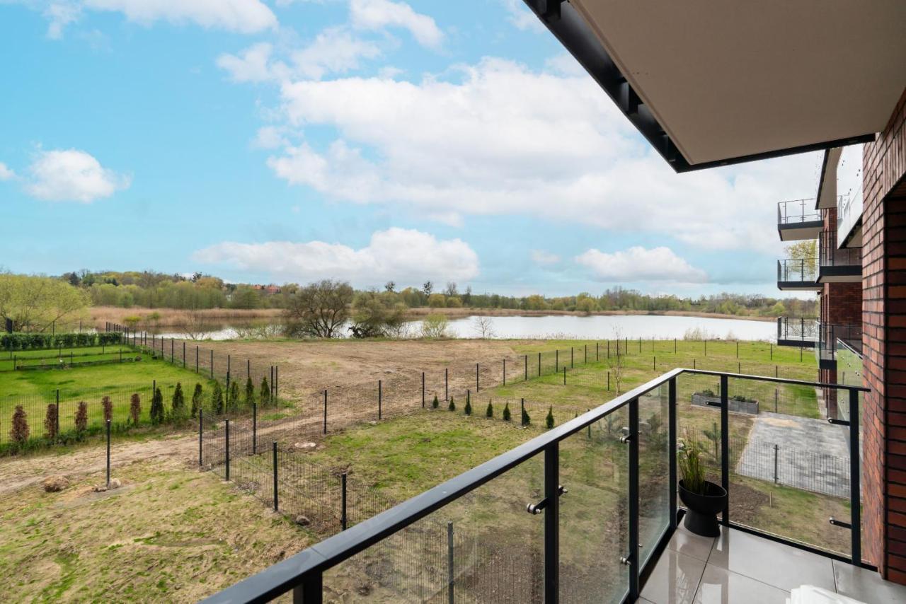 Stara Cegielnia Lake View Apartment By Renters Prestige بوزنان المظهر الخارجي الصورة
